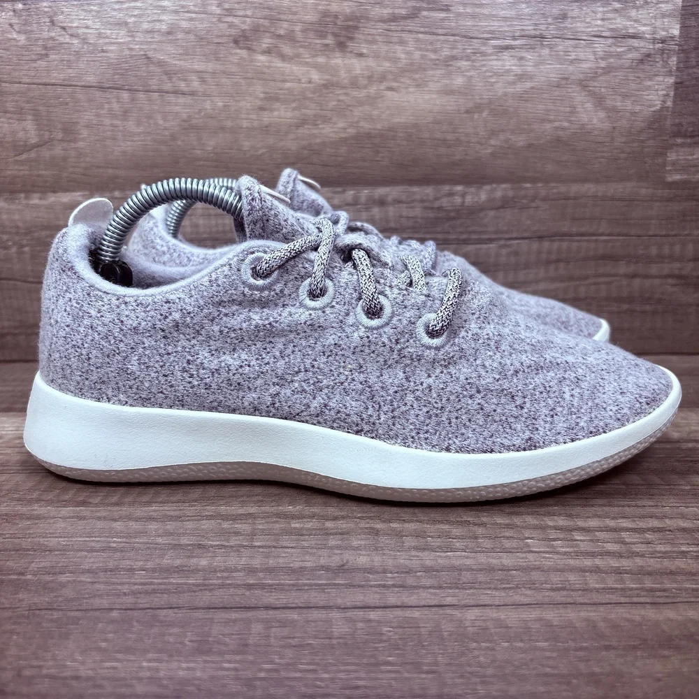 Allbirds Wool Runner Purple Womens US Size 7 EUR 37 Sneakers